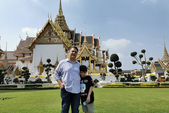 Private Best of Bangkok Full Day Highlights City Tour - Wat Pho and the Reclining Buddha: plan for walking and patience