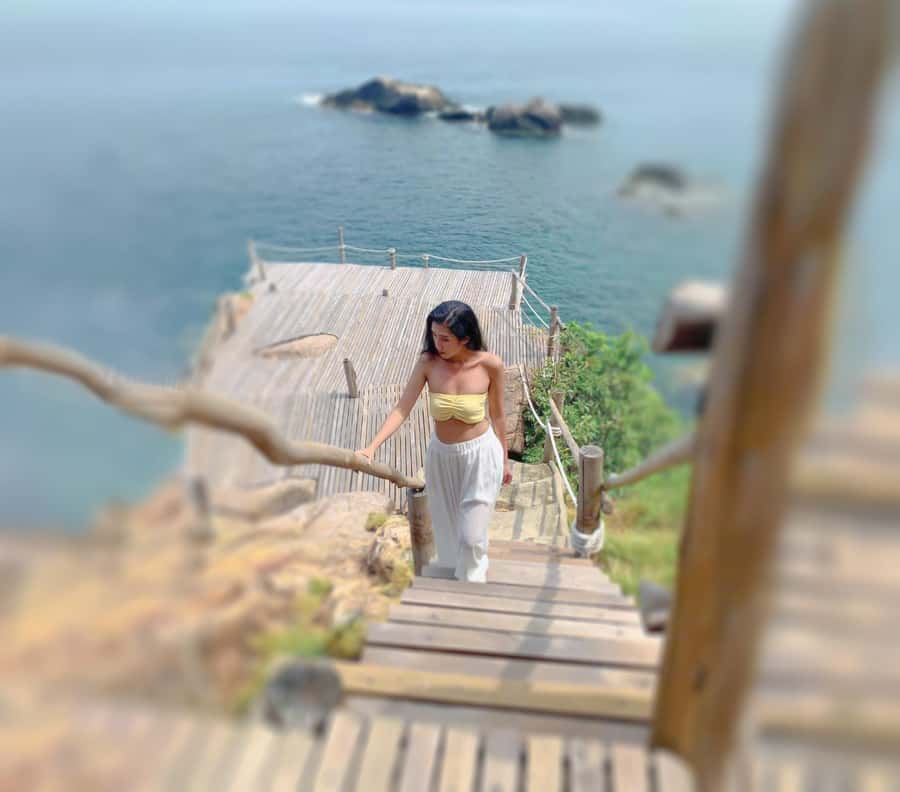 Private Car Tour of Koh Tao 8 Viewpoints & Beach - Moondance Magic View Bungalow: scenic photo stop with ocean views