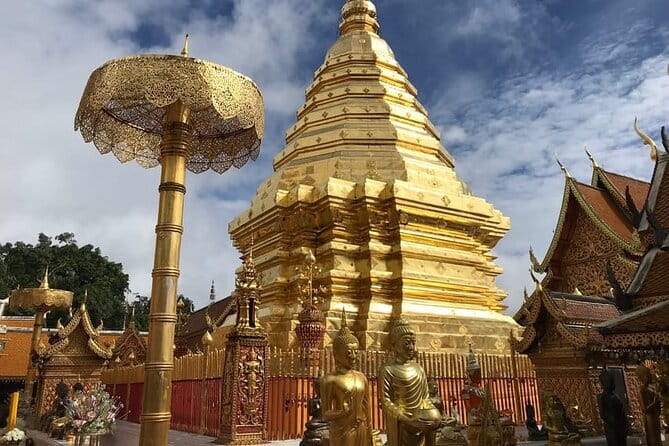 Private Day Tour Doi Suthep Temple and Handicraft Center - Wat Pha Lat: jungle-temple calm when you want a pause