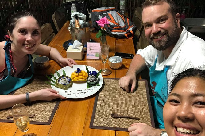 Private Dinner Cooking Class with Benny in Chiang Mai - Curry paste first: why this step makes everything click