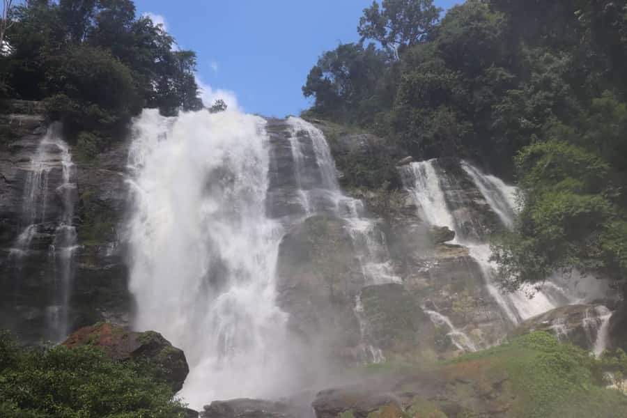 Private Doi Inthanon National Park Sightseeing Day Tour - Getting there from Chiang Mai: the ride matters