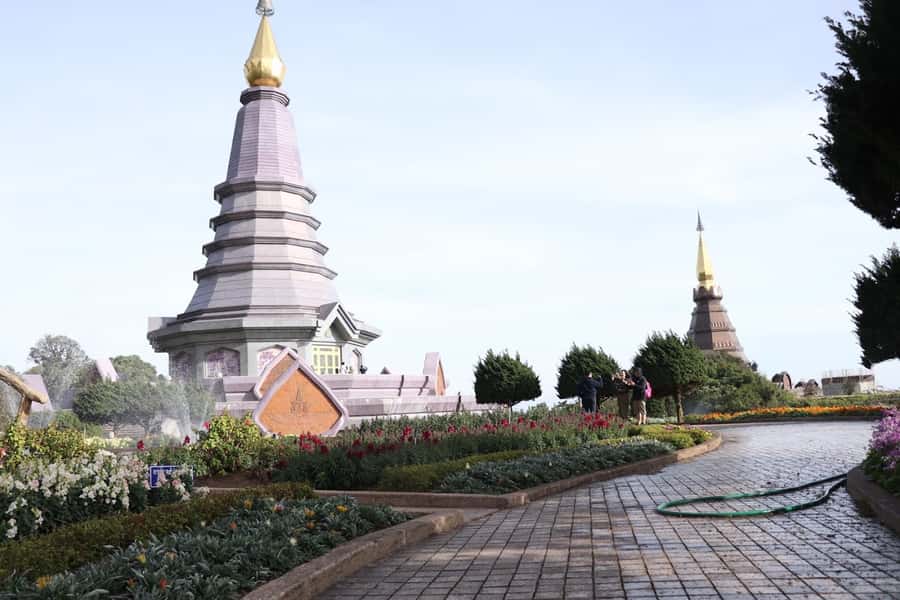 Private Doi Inthanon With Trekking Pha Dok Siew Nature Trail - Phra Mahathat Naphamethanidon and More Park Time