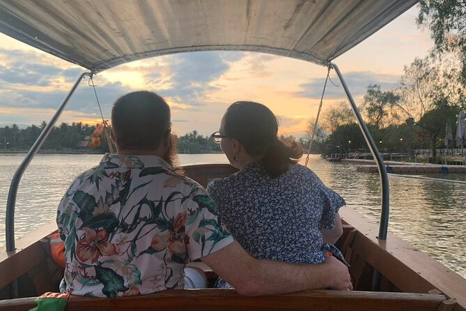Private Excursion to Maeklong Railway & Amphawa Floating Markets - Price and value: what you’re paying for at $152.88 per person