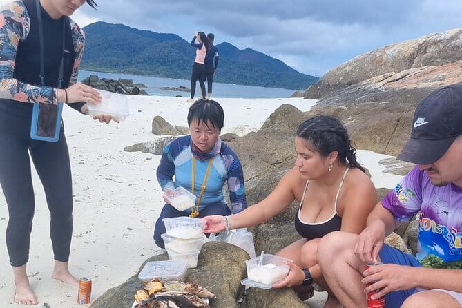 Private Experience with Fishing, Barbeque, Sashimi and Snorkeling - GoPro Included: Get Footage Above and Under Water