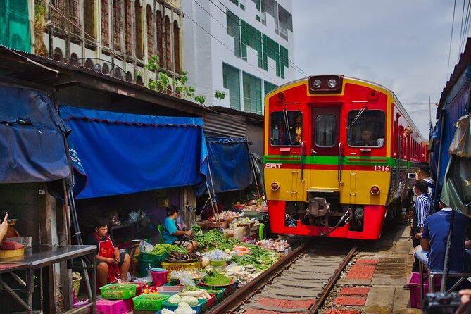 Private Floating Market and Maeklong Railway Market Day Tour - From Hotel Pickup to Maeklong: the day starts clean