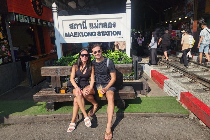 Private Floating Market and Maeklong Railway Tour from Bangkok - Wat Phet Samuth Woravihan: A Quieter Break with Murals