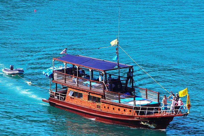 Private Full-Day Blue Dragon Yacht for Snorkeling Koh Tan & Visit Pink Dolphin - Ko Chet Mun, Ko Mae Thap, and Ko Malaeng Pong: Scenic Stops That Don’t Feel Like a Checklist