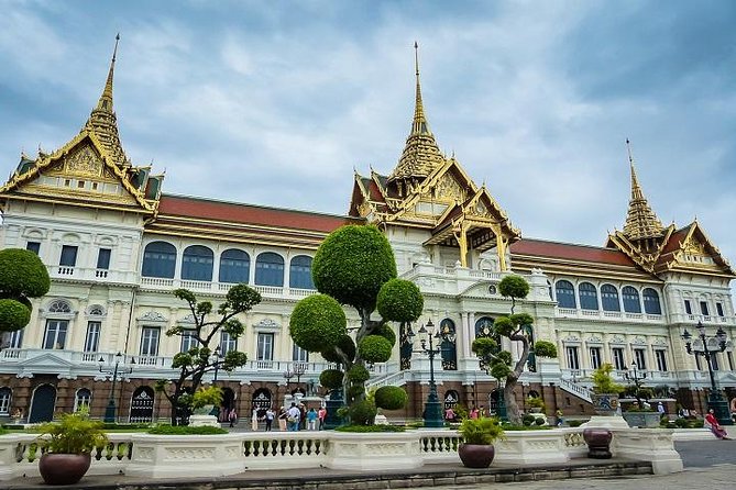 Private Grand Palace Bangkok City Tour & Klong Longtail Boat Trip - Wat Traimit (Golden Buddha): quick stop, strong payoff