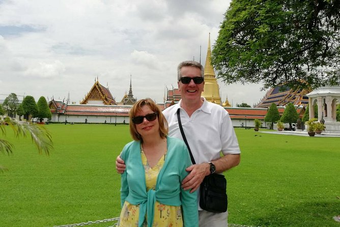 Private Grand Palace Bangkok City Tour & Klong Longtail Boat Trip - Khlong Bang Luang Artist House: canal life and a slower moment