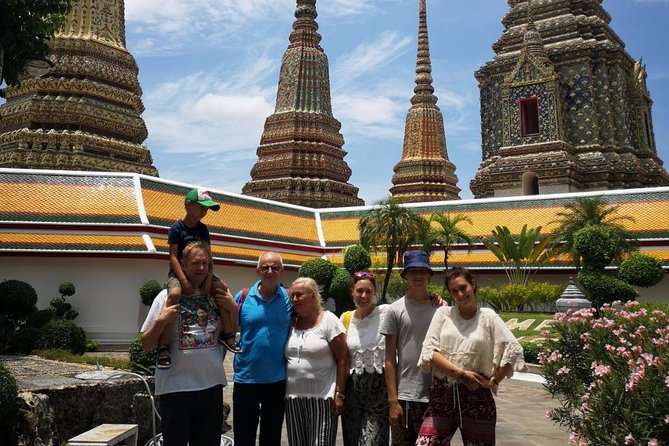 Private & Guided: Bangkok Top 7 Wonders With Local Thai Lunch - Wat Phra Chetuphon (Wat Pho): an important temple stop without the wait