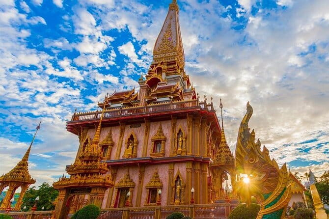 Private Guided Tour in Phuket Landmark - South-end highlights: Windmill Viewpoint and Promthep Cape