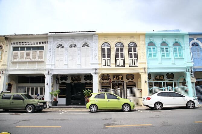 Private Guided Tour in Phuket Landmark - Old Phuket Town and lunch: colonial-style wandering that won’t ignore your diet