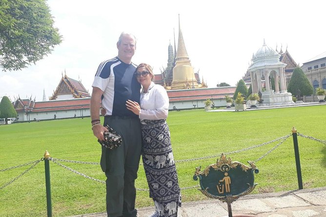 Private Half-Day Bangkok City Tour with The Grand Palace - Wat Arun across the river: postcard views with real scale