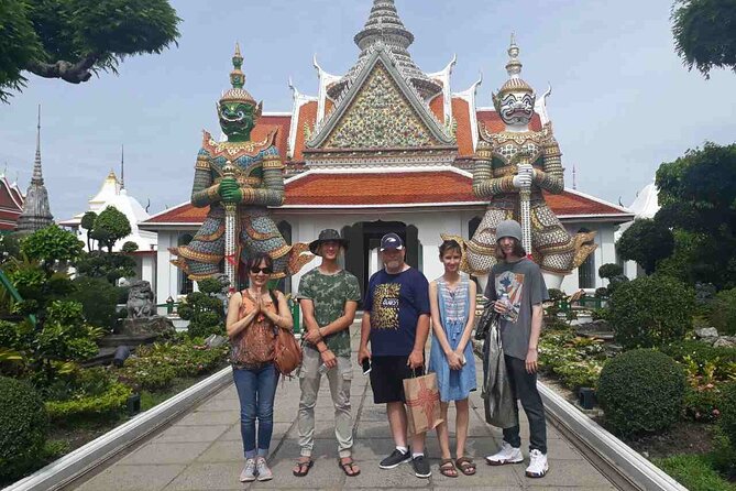 Private Half Day Tour in Bangkok with the Grand Palace - Stop 5: Wat Arun (Temple of Dawn) and the river-prang photo moment
