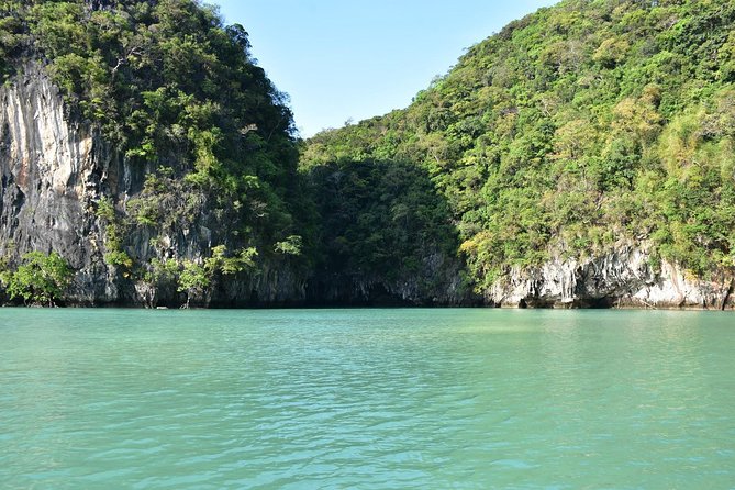 Private Hong Island Speed Boat Tour from Krabi - Crowd reality, boat size questions, and jellyfish season tips