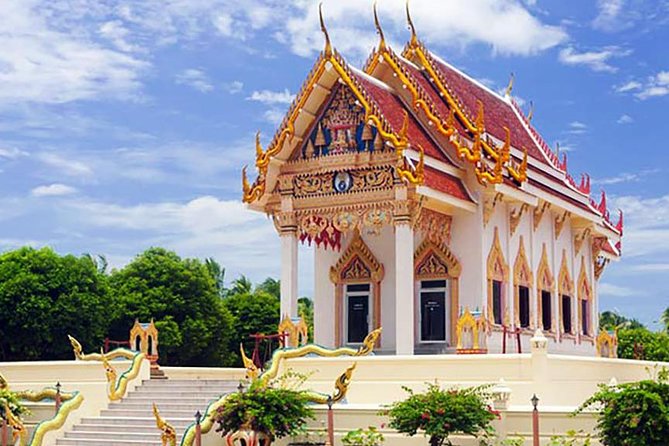 Private Ko Samui Island Tour with Air-Conditioned VIP Minivan - Stop 5: Koh Samui Handicraft and Coconut Carving with Simple Tools