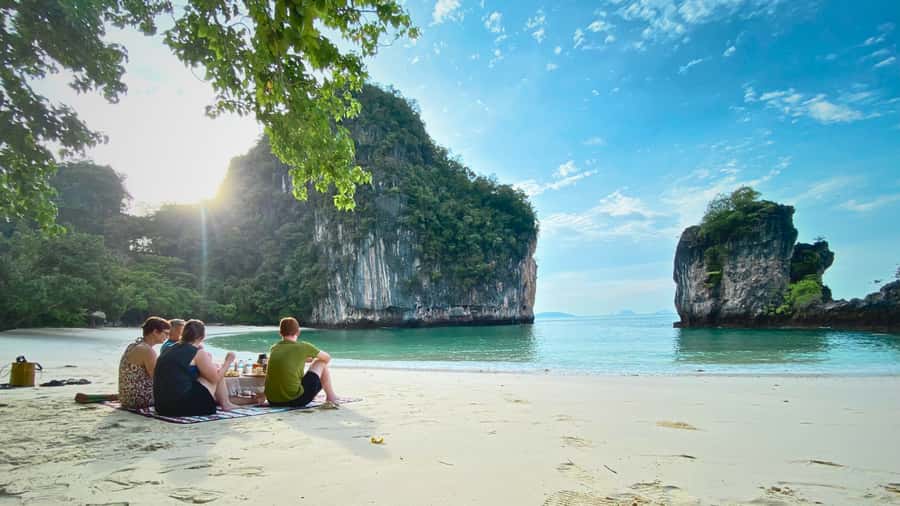 Private Krabi Sunrise to Hong Islands by Luxury Vintage Boat - Price And Value For A Private Group Up To Two