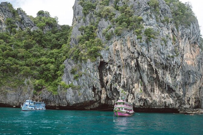 Private Lanta 4 Islands Tour by Longtail Boat - Ko Mook: beaches, caves, and the lead-in to the Emerald Cave moment