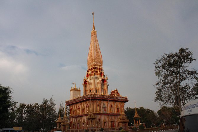 Private local city tour with english speaking driver - Pickup, price, and what your money really buys