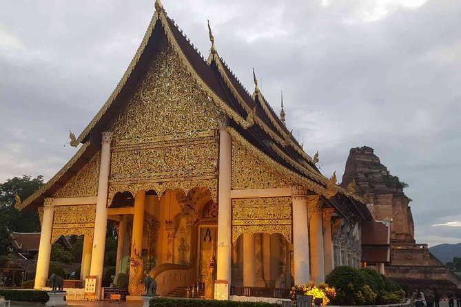 Private Program Discovery Chiang Mai - Half/Full day / Night tour - Wat Suan Dok, Wat Phan Tao, Wat Phan On: the Old City’s quieter treasures