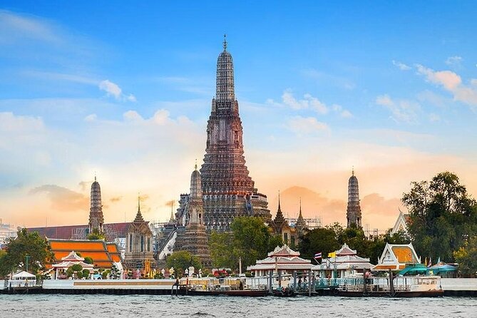 Private Three Temples Bangkok City Tour - Wat Traimit: the Golden Buddha stop that sets the tone