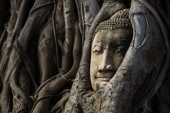Private Tour : Ayutthaya Sightseeing by Coach return by Cruise - Stop 3: Wat Lokayasutharam Reclining Buddha Stop (Quick Snap)