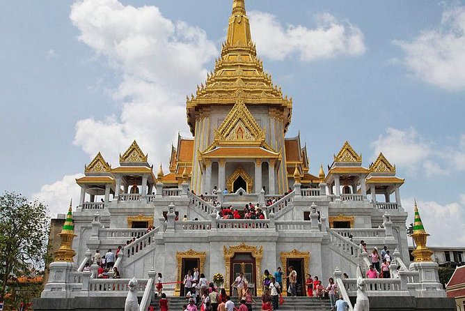 Private Tour: Damnoen Saduak Floating Market and Bangkok City Temples - Coconut sugar and a working plantation stop (not just a photo stop)