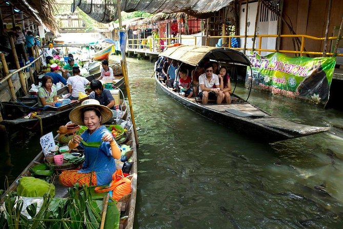 Private Tour: Damnoen Saduak Floating Market and Bangkok City Temples - Wat Benchamabophit: the Marble Temple moment