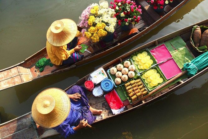 Private Tour: Damnoen Saduak Floating Market and Bangkok City Temples - Damnoen Saduak floating market: the boat-life part is the point