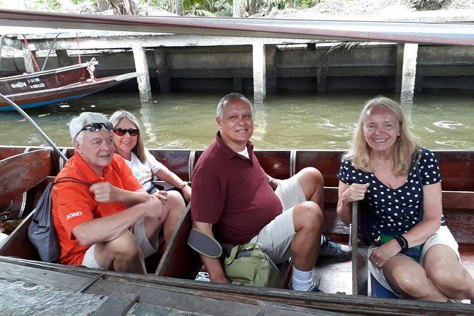 Private Tour: Floating Market and Maeklong Tour from Bangkok - Royal Thai Handicraft Center: teak carving and artisan process