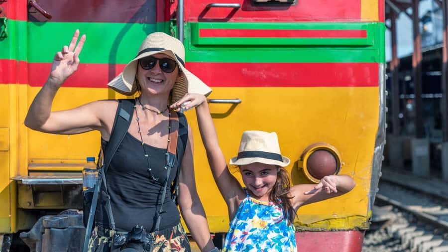 Private Tour from Bangkok: Railway & Floating Markets - Damnoen Saduak Floating Market: What a Private Long-Tail Boat Changes