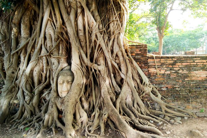 Private Tour: Full Day Ancient City of Ayutthaya and Lopburi - Lopburi first: Phra Prang Sam Yot and the monkey factor