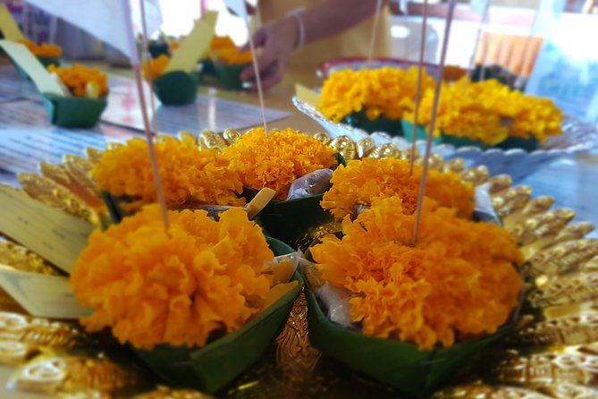 Private Tour: Sightseeing City walking Tour - Somphet Market: seeing daily life after the temples