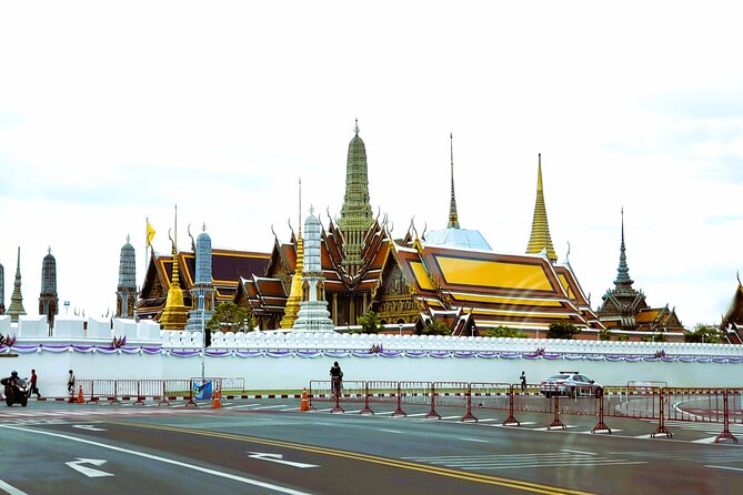 Private Tour to Grand Palace, Pho Temple and Arun Temple - Guides and drivers: why names like Angie, Nok, and Victor matter