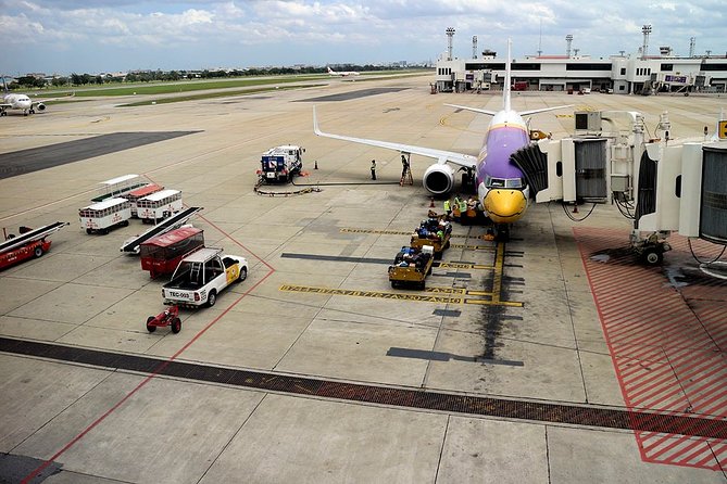 Private Transfer from Bangkok Airport to Hotel in Bangkok - Vehicle comfort, child seats, luggage checks, and safety rules