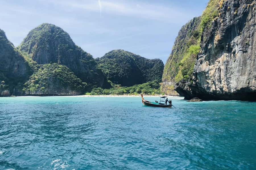 Private VIP Speed Boat Charter to Phi Phi Islands - Phuket pickup to pier tea: the morning start that sets the tone