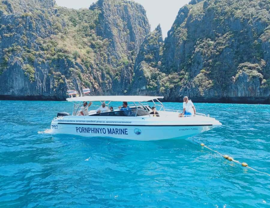 Private VIP Speed Boat Charter to Phi Phi Islands - Private timing and customization: how you can shape the day