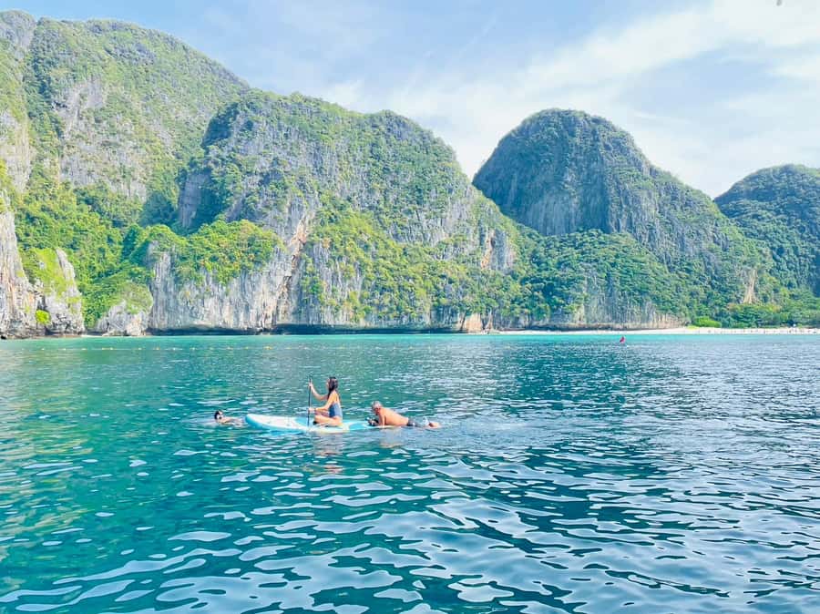 Private VIP Speed Boat to Phi Phi & Maya Bay - Maya Bay and Monkey Bay: famous scenery with a crowd reality check