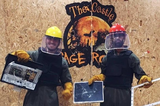 Rage Room - Finding The Castle - Ghost HouseChang without losing time