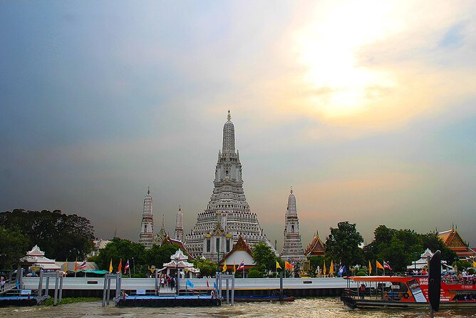 Royal Princess Cruise - Sunset Program on Chao Phraya River, Bangkok - Live international band: when music boosts the mood (and when it doesn’t)