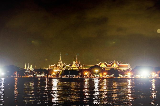 Saffron Luxury Dinner Cruise: A Journey on the River of Kings - Bangkok’s Palace Complex at Night: Floodlights Make It Feel New