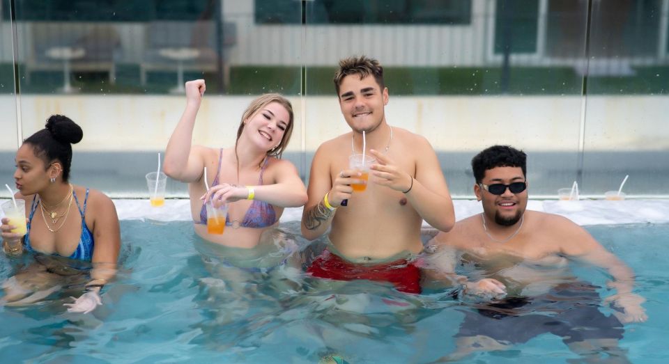 Sailaway Pool Party Phuket - The 3-Hour Open Bar: What You Really Get for $41