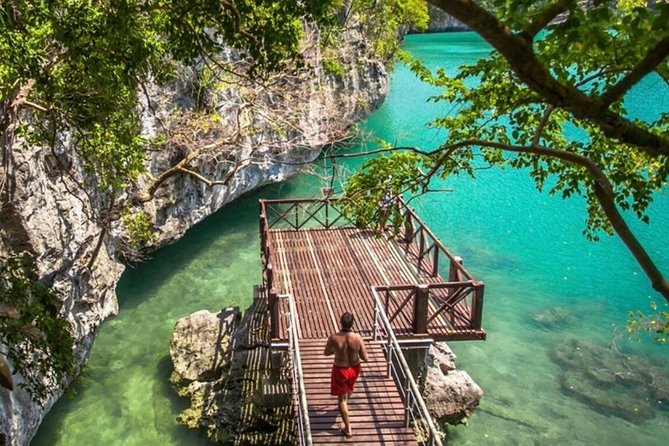 Samui Boat Charter, Private Speedboat Charter, Angthong National Marine Park - Kayaking in the park: included options vs the extra cost