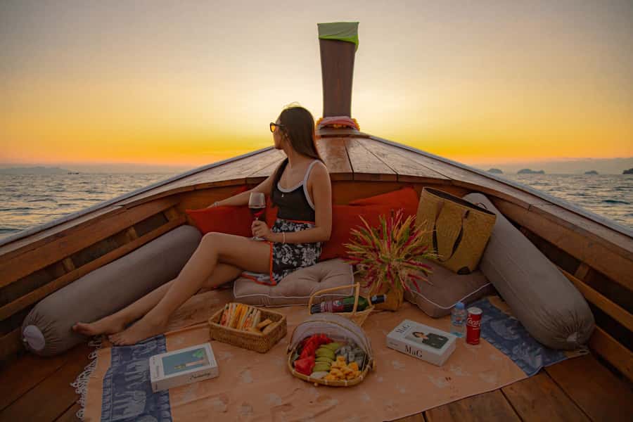 Samui: Pig Island Private Luxury Longtail Boat Tour - A private luxury longtail day on Samui that stays easy