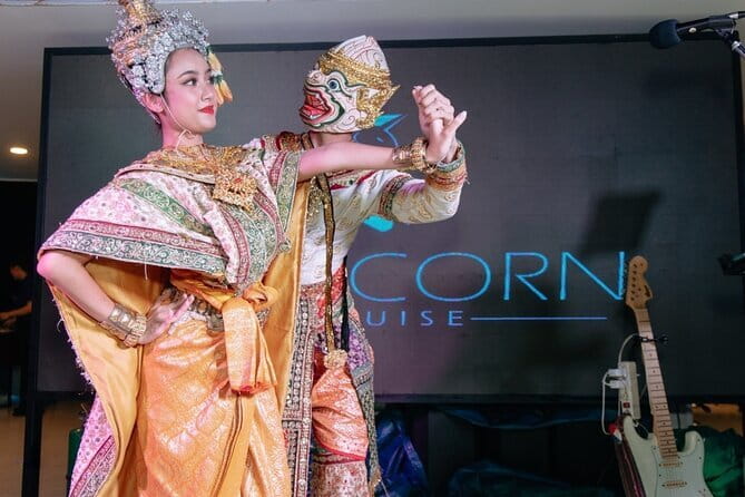 Scenic Bangkok Unicorn Dinner Cruise on Chao Phraya River - Getting to ICONSIAM Pier and Timing Your 7:00 pm Sail
