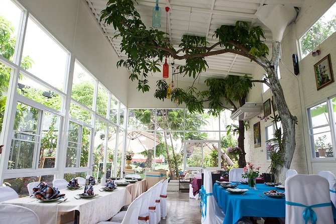 Scenic Boat Ride & Private Thai Cooking Class in Bangkok with Aoy - Choosing the Two Dishes: Pad Thai to Red Curry (and Beyond)