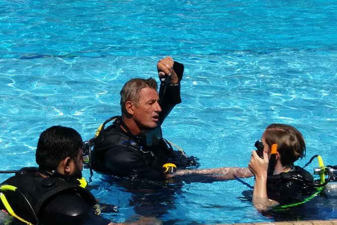 Scuba diving Pool lesson for beginners (1 hour ) - How to prepare so you feel safe and in control