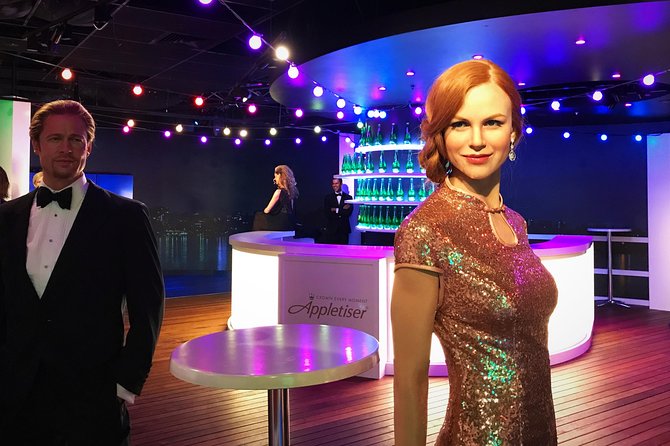 SEA LIFE & Madame Tussauds: Ultimate Bangkok Combo Ticket - Photo Tips for Wax Celebrities and Ocean Animals