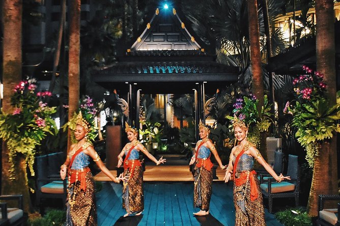 Shangri-La Hotel's Salathip Thai Restaurant Experience - Where This Fits Best in Your Bangkok Itinerary