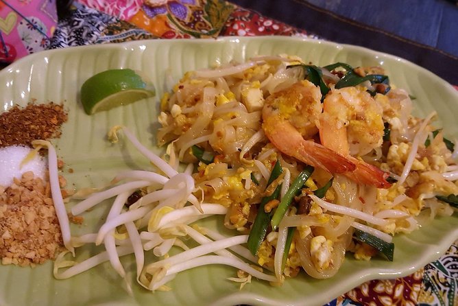 Silom Thai Cooking Experience with Market Visit - Silom Thai Cooking School: A Practical Setup for Learning